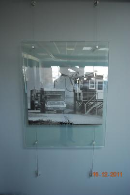 Hanging glass display